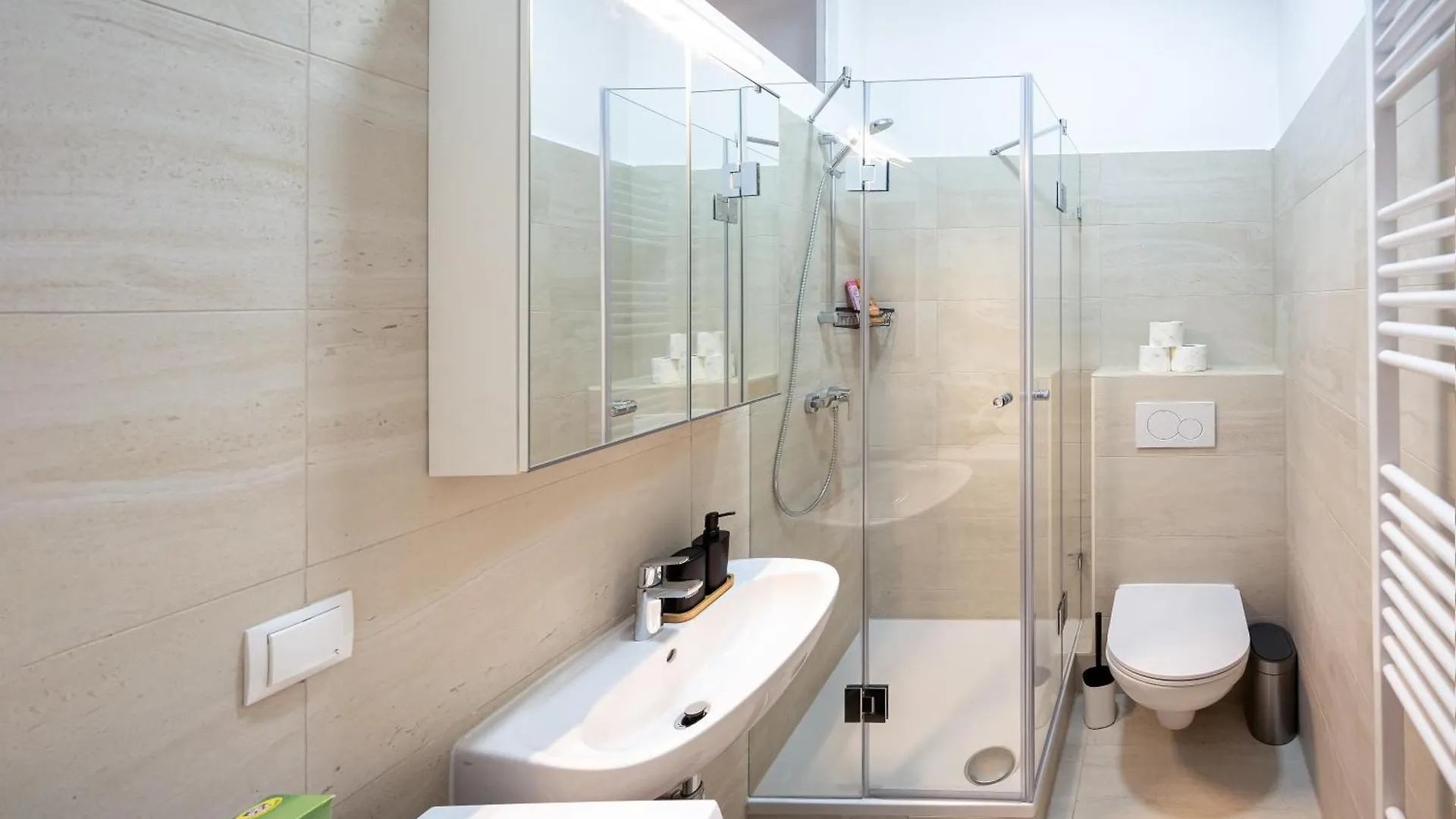 Deluxe Retreat Near Praeter Park And City Centre Vienna
